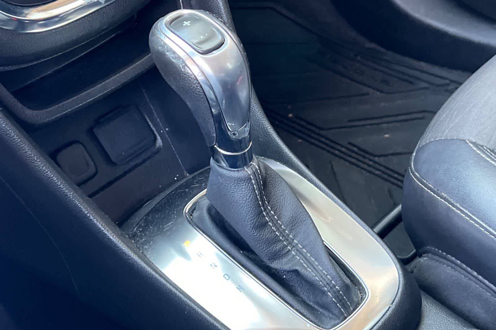 Thumbnail: 2015 Buick Encore - 23