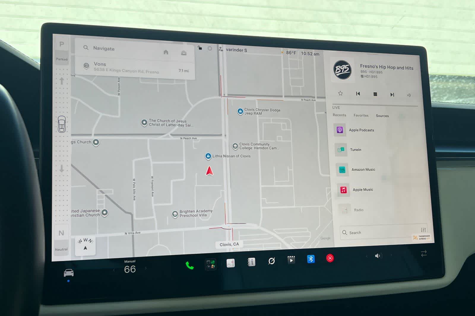 Thumbnail: 2022 Tesla Model X - 22