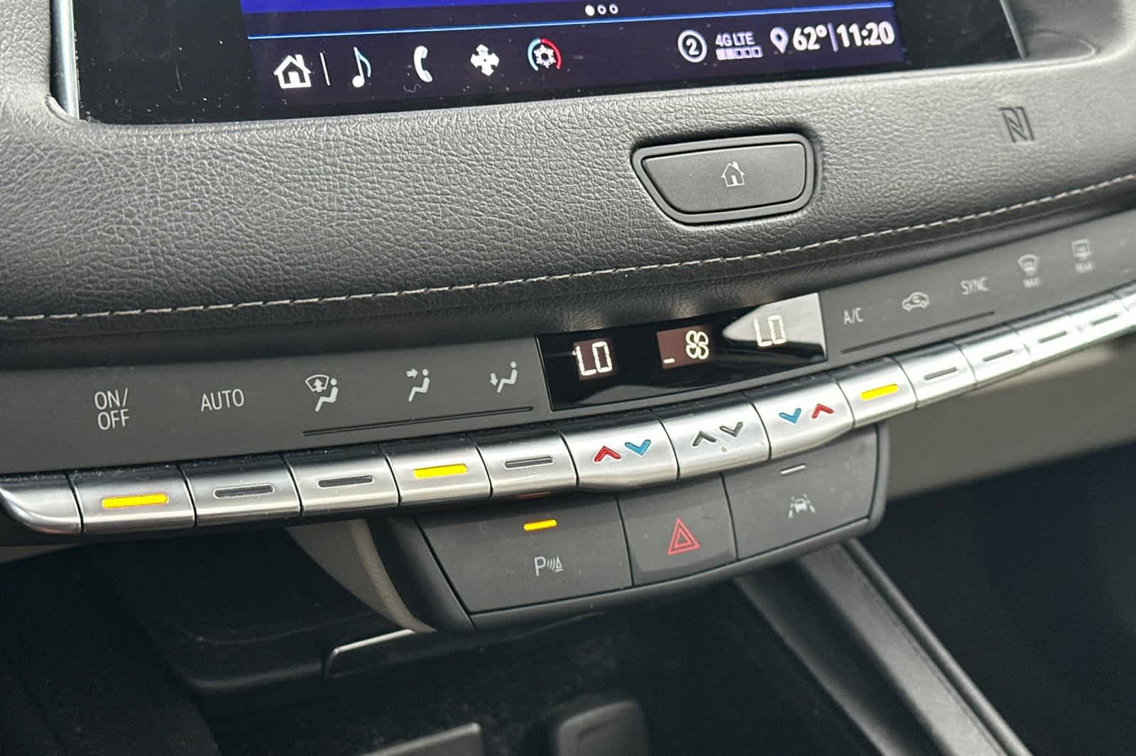 Thumbnail: 2020 Cadillac XT4 - 23