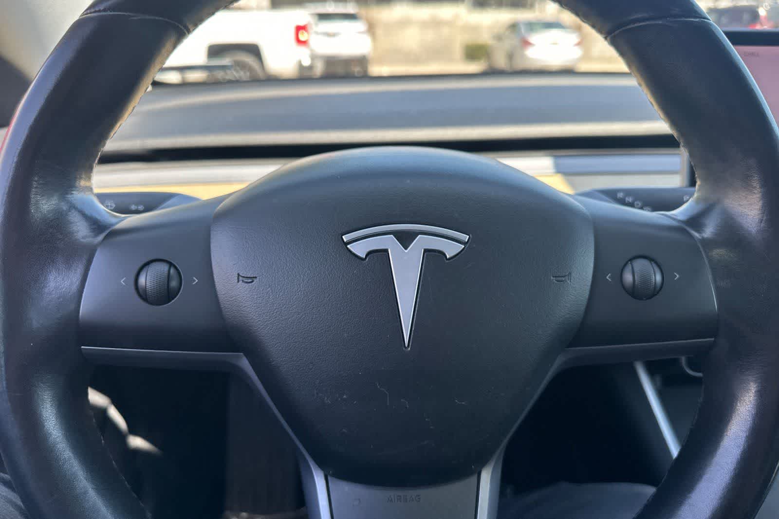 Thumbnail: 2018 Tesla Model 3 - 24