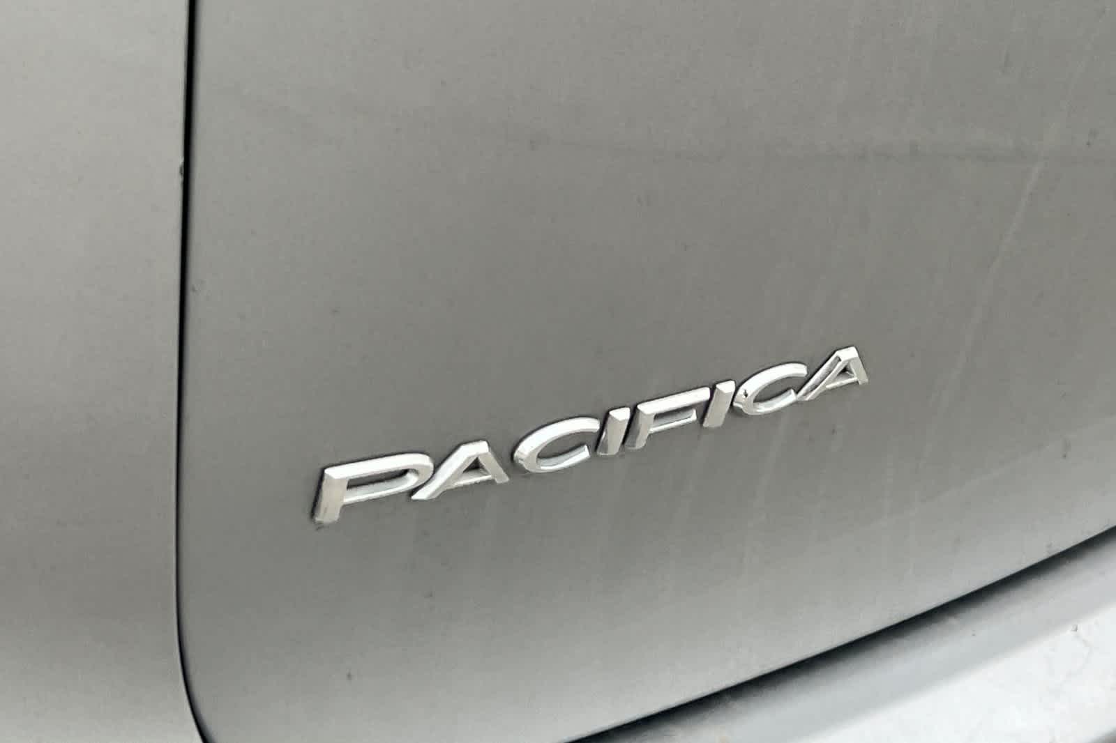 Thumbnail: 2017 Chrysler Pacifica - 13