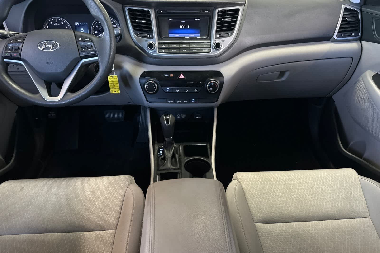 Thumbnail: 2017 Hyundai Tucson - 4