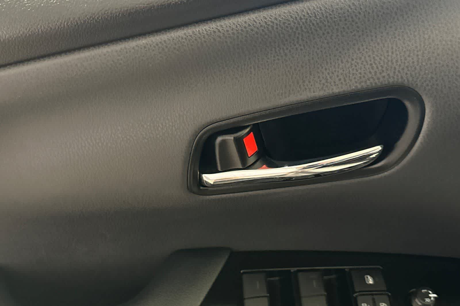 Thumbnail: 2019 Toyota Prius Prime - 13