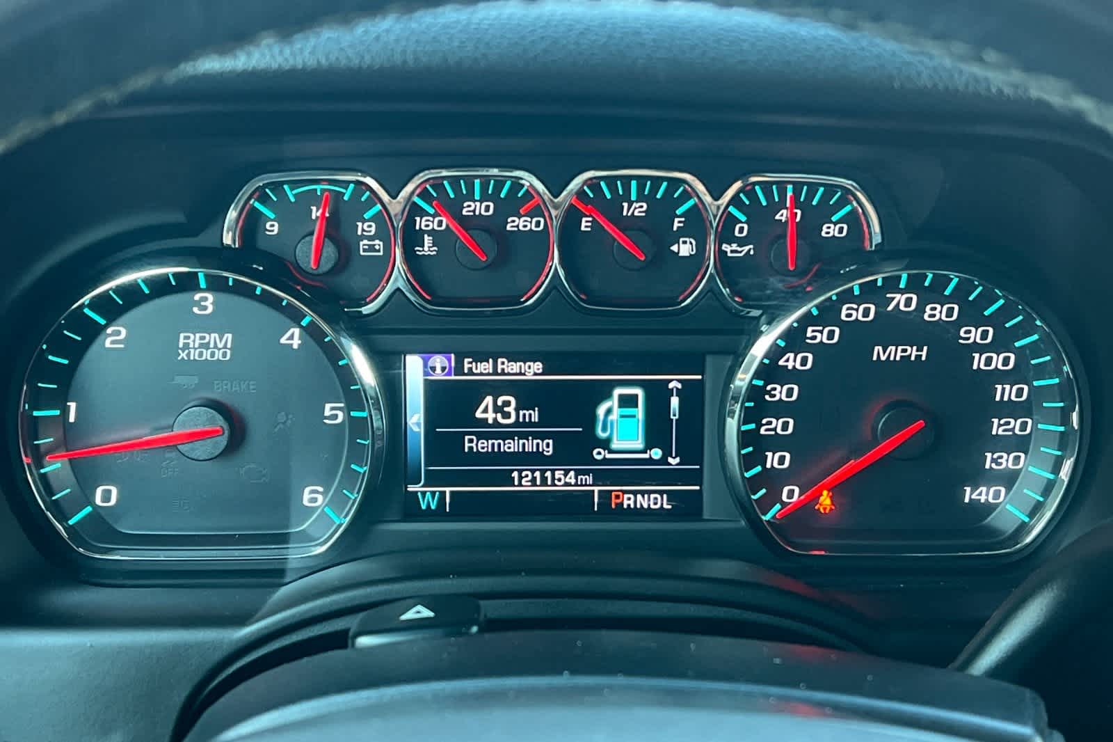 Thumbnail: 2017 Chevrolet Suburban - 34