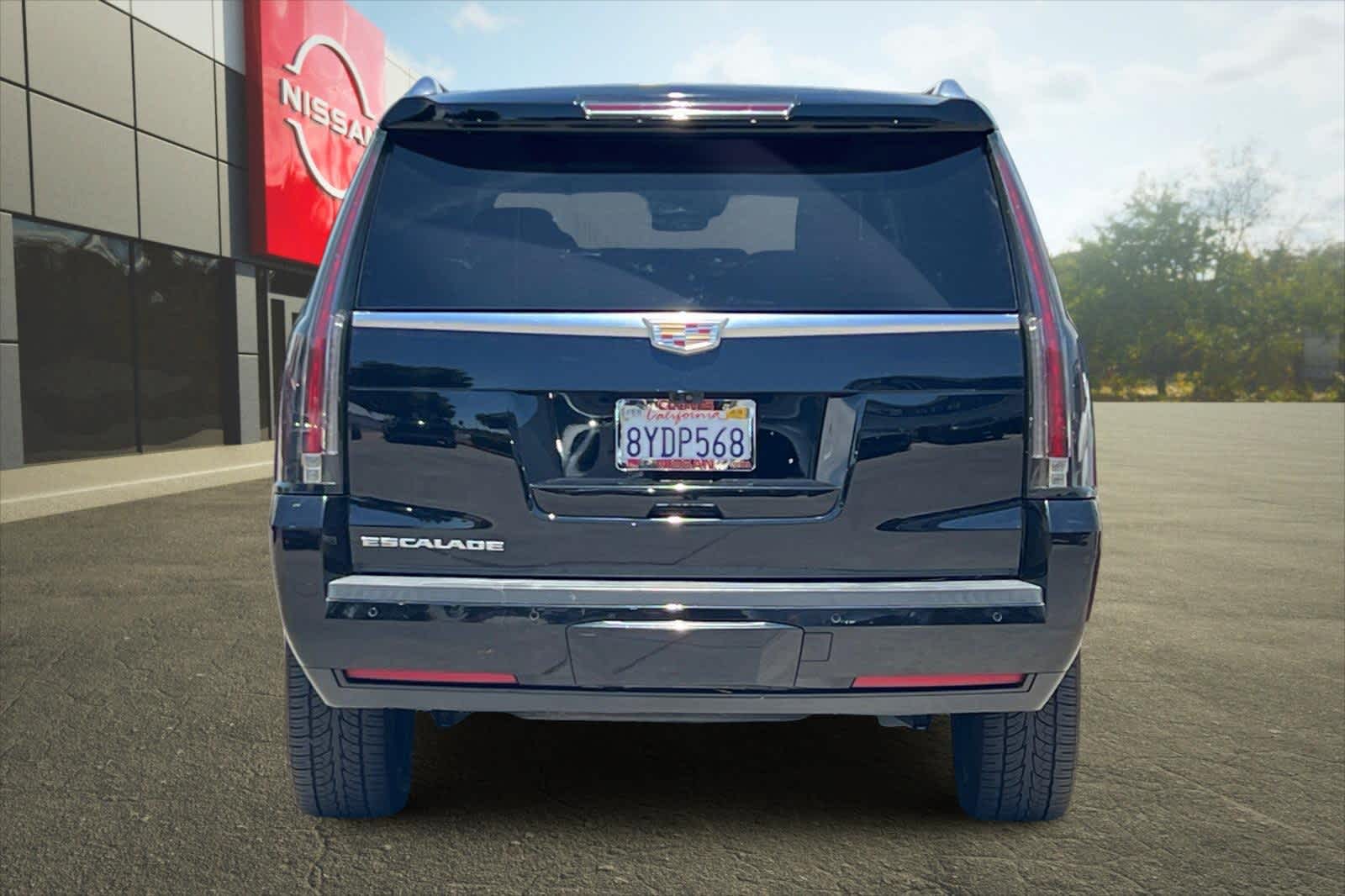 Thumbnail: 2020 Cadillac Escalade - 8