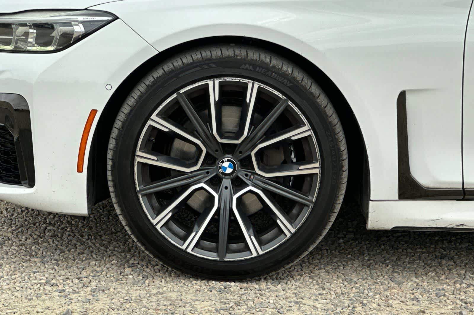 Thumbnail: 2022 BMW 7 Series - 33