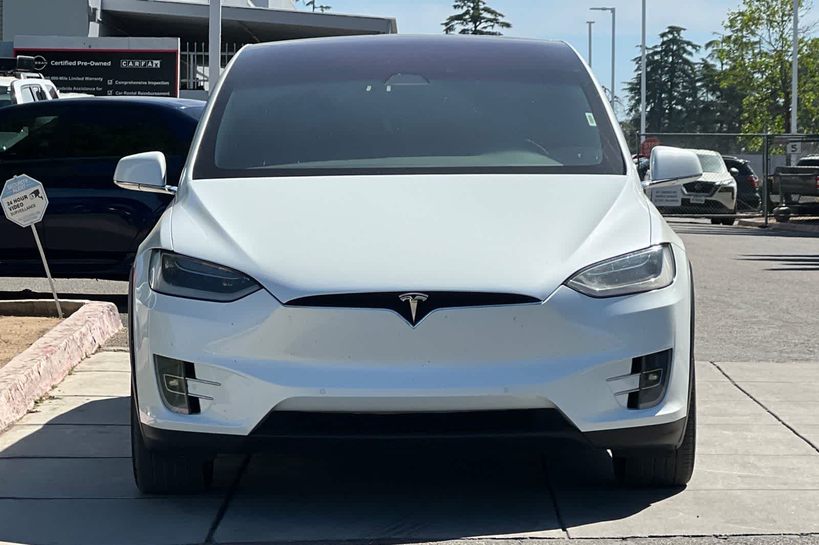 Thumbnail: 2018 Tesla Model X - 11