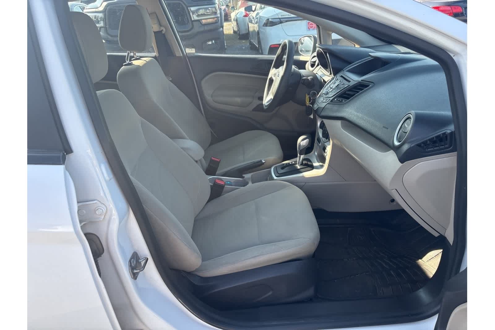 Thumbnail: 2018 Ford Fiesta - 23