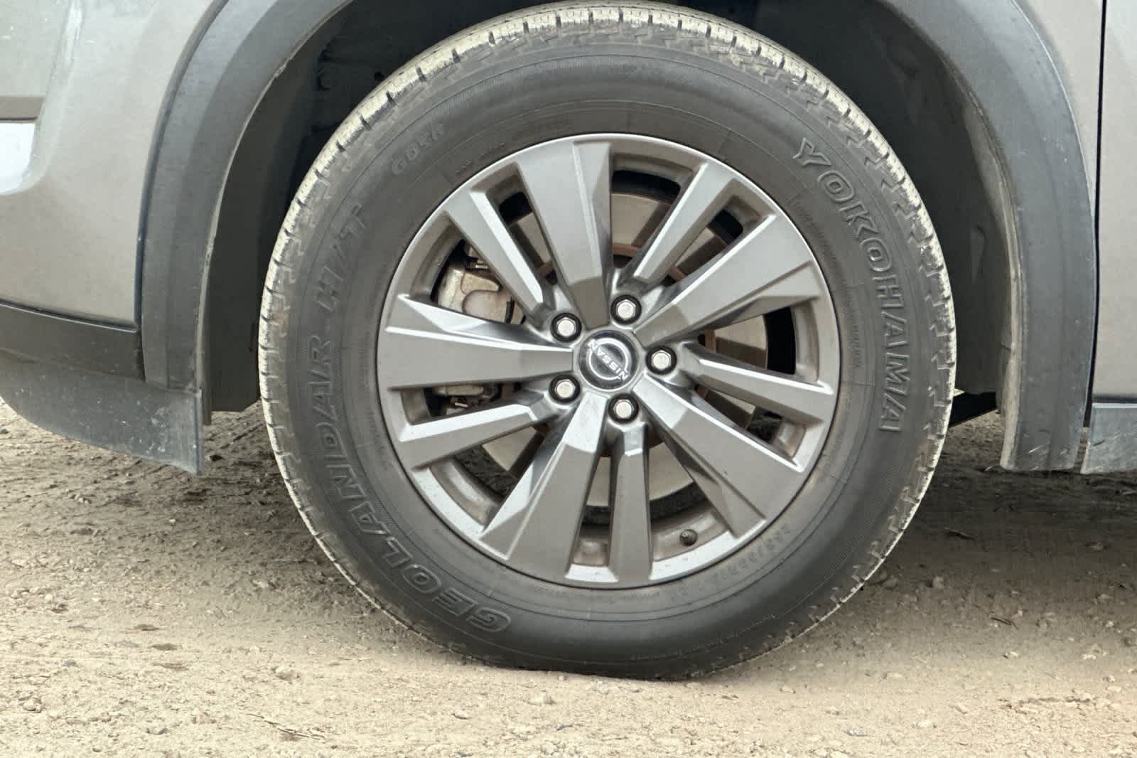 Thumbnail: 2022 Nissan Pathfinder - 24