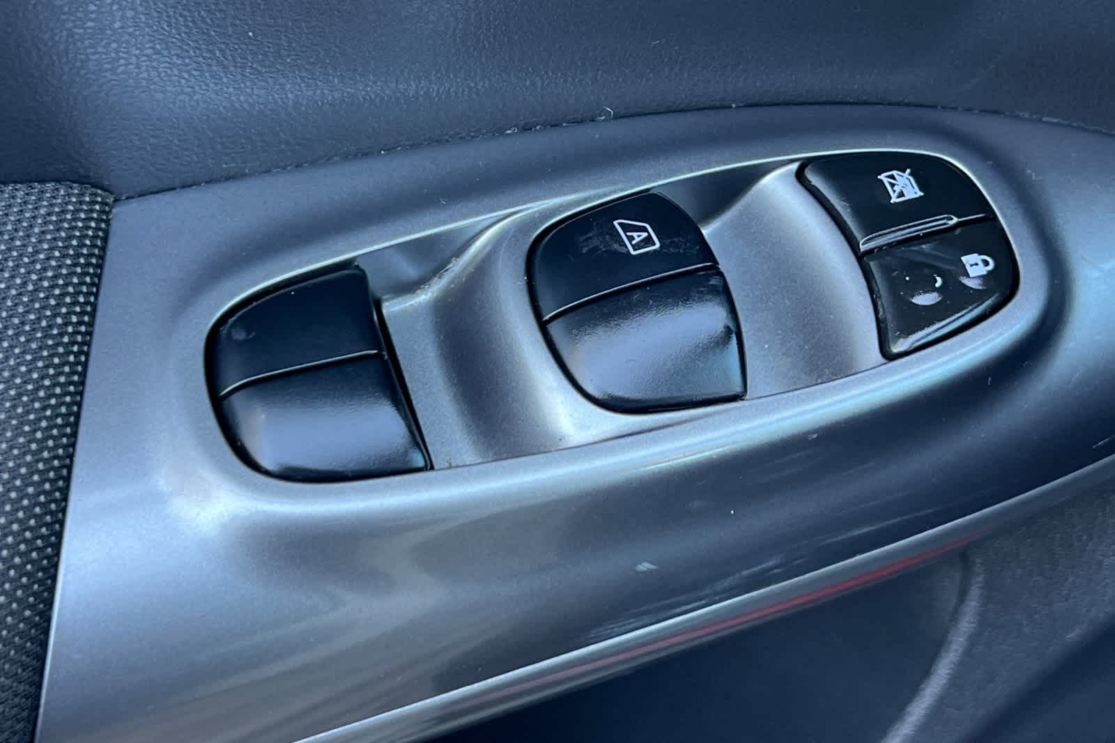 Thumbnail: 2015 Nissan Juke - 14