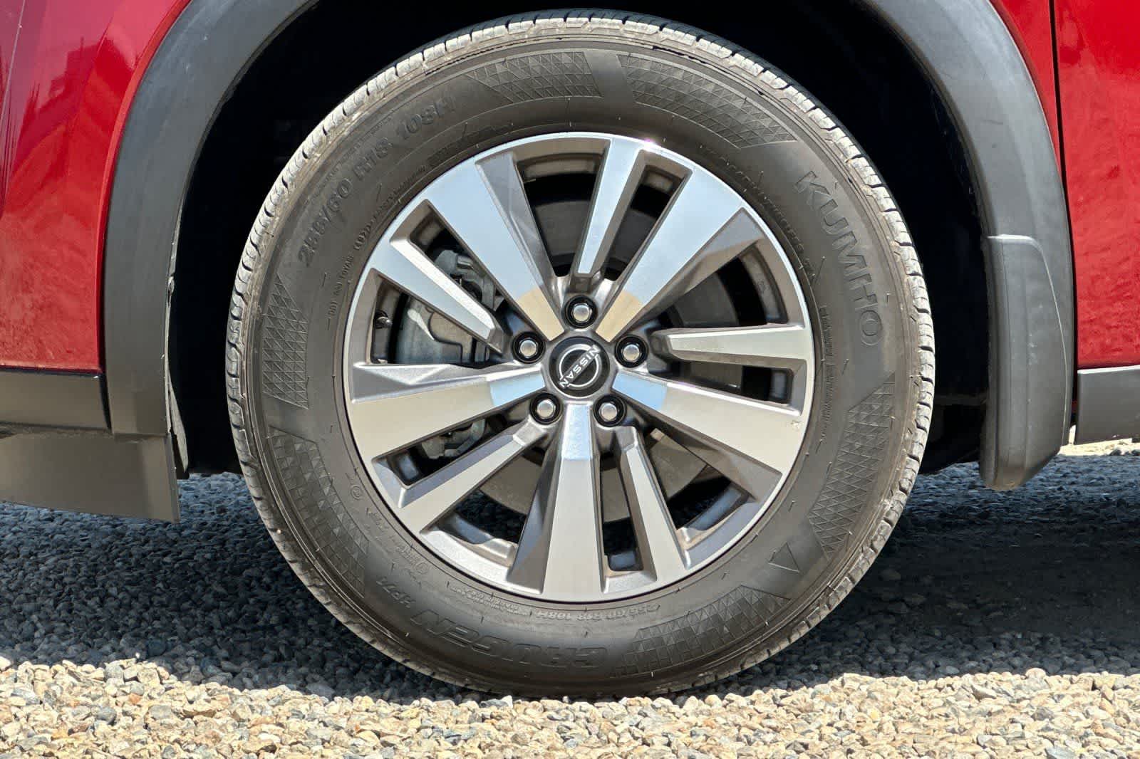 Thumbnail: 2023 Nissan Pathfinder - 12