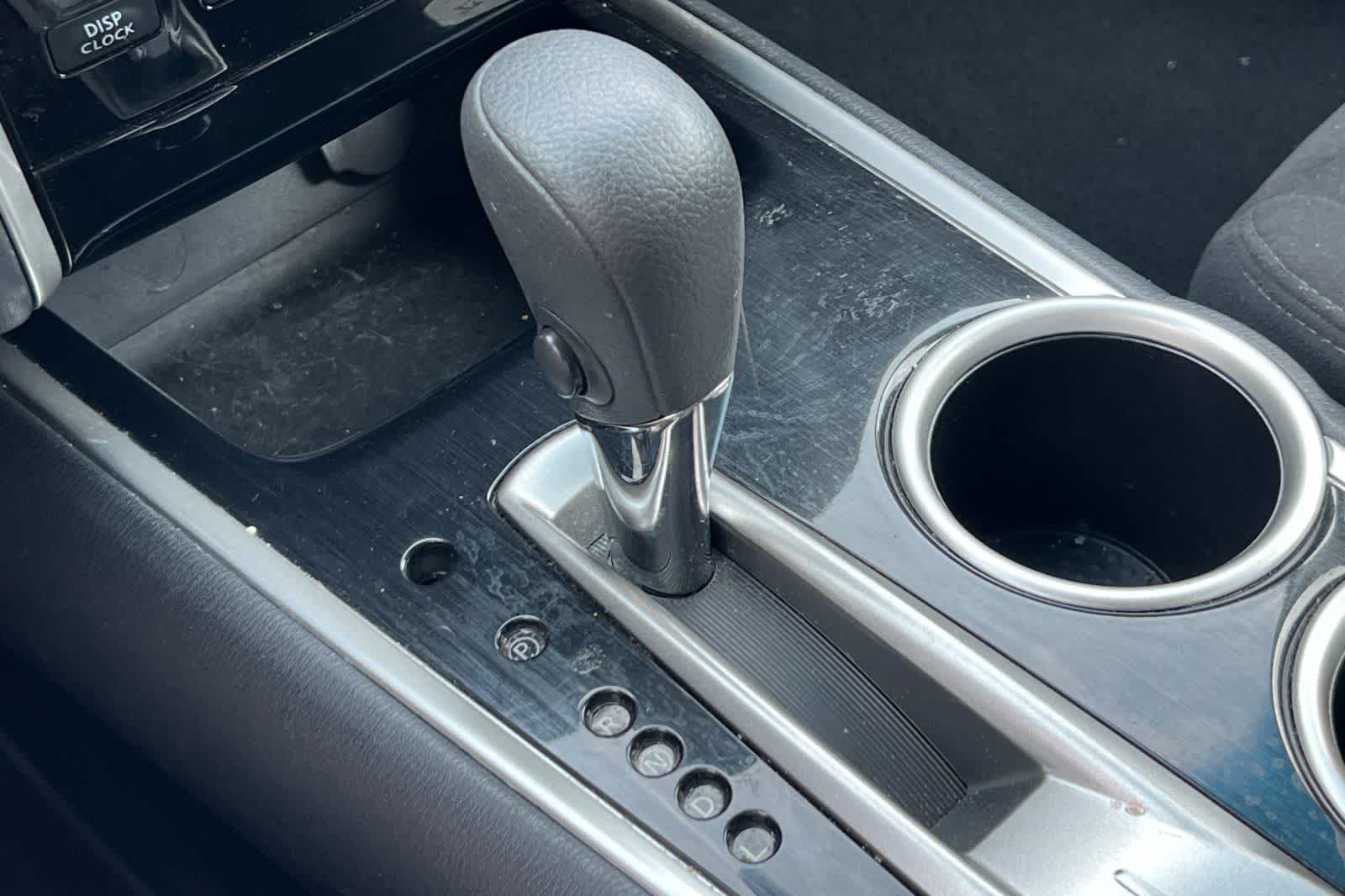 Thumbnail: 2015 Nissan Pathfinder - 23