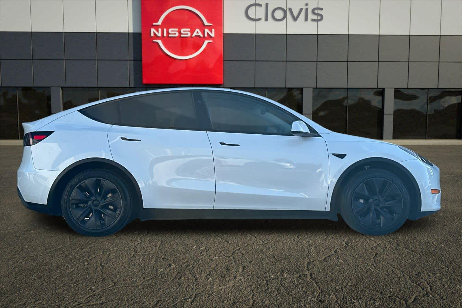 Thumbnail: 2024 Tesla Model Y - 9