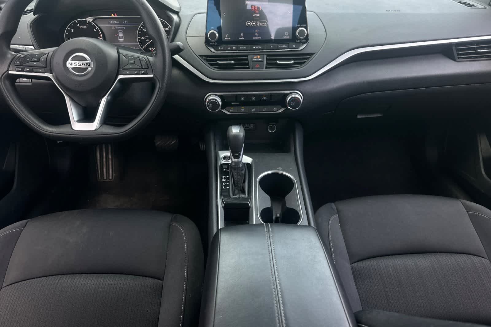 Thumbnail: 2022 Nissan Altima - 4