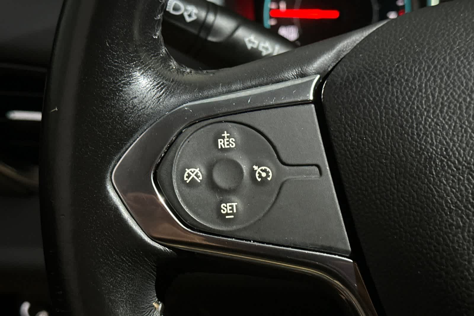 Thumbnail: 2019 Chevrolet Traverse - 32