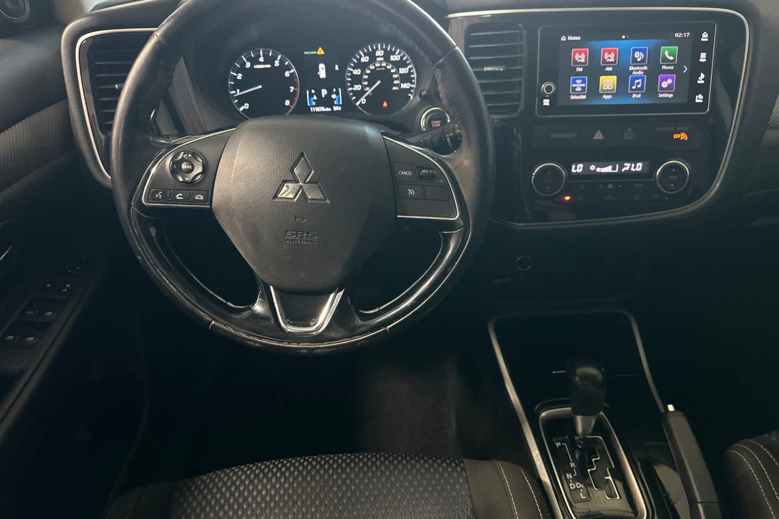 Thumbnail: 2017 Mitsubishi Outlander - 17