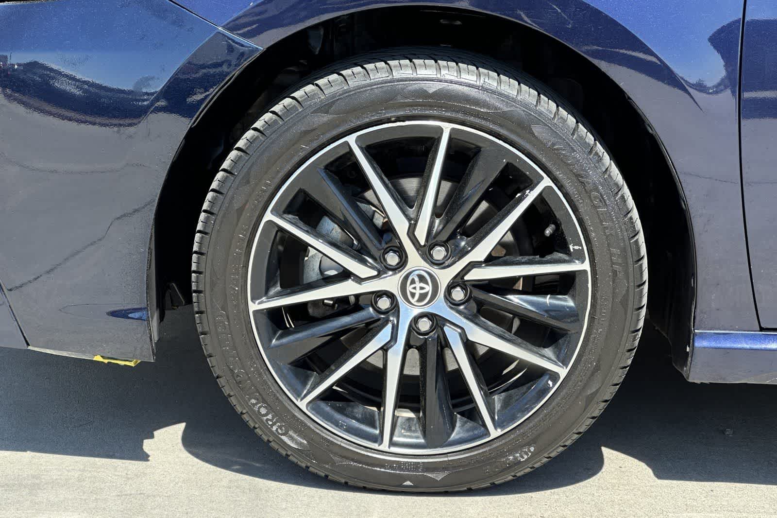 Thumbnail: 2021 Toyota Camry - 33