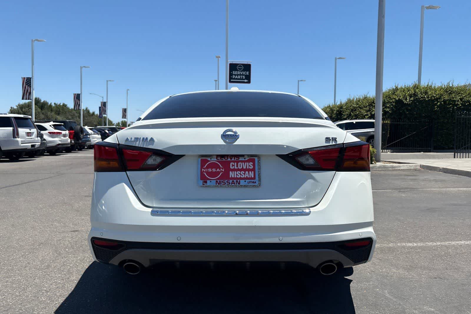 Thumbnail: 2022 Nissan Altima - 8