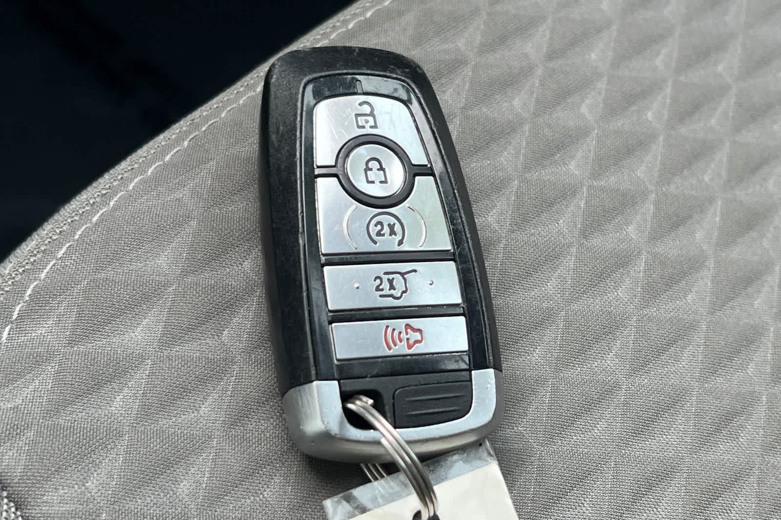 Thumbnail: 2022 Ford Escape - 26