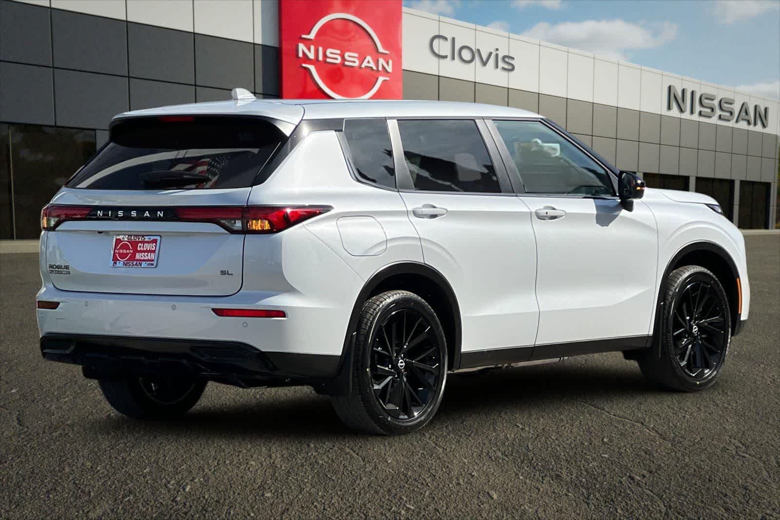 Thumbnail: 2026 Nissan Rogue - 3