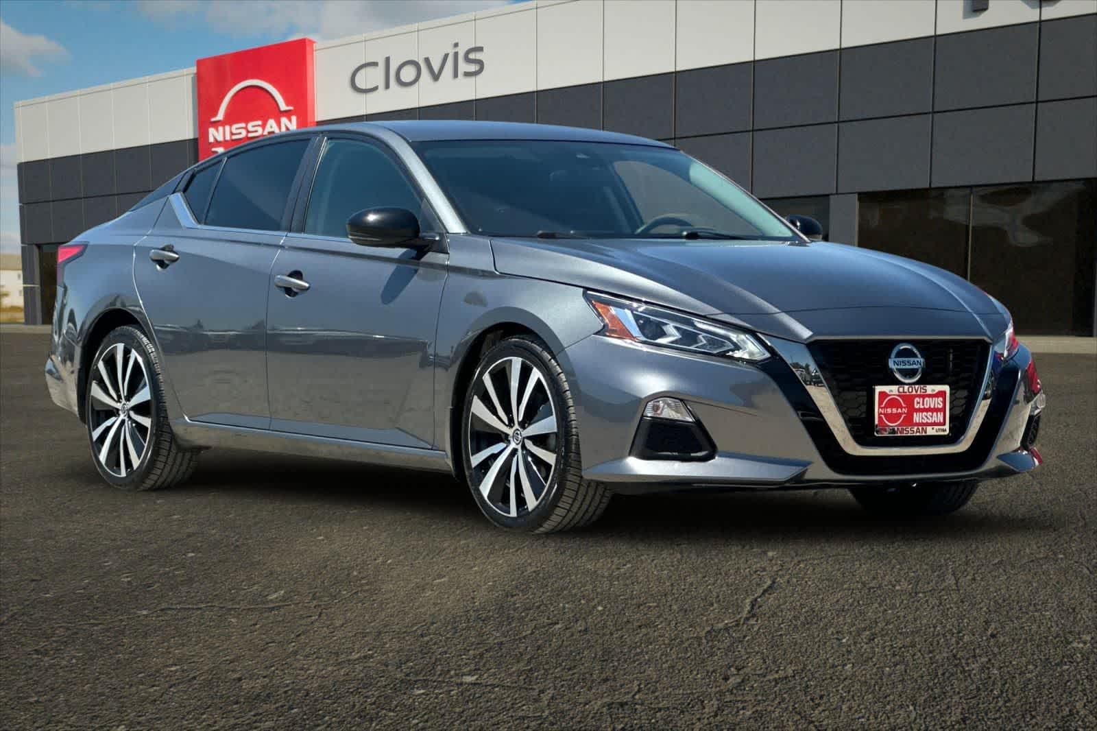Thumbnail: 2020 Nissan Altima - 9