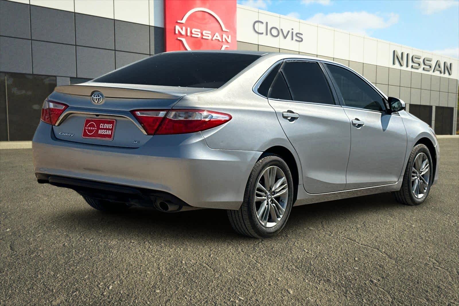 Thumbnail: 2016 Toyota Camry - 3
