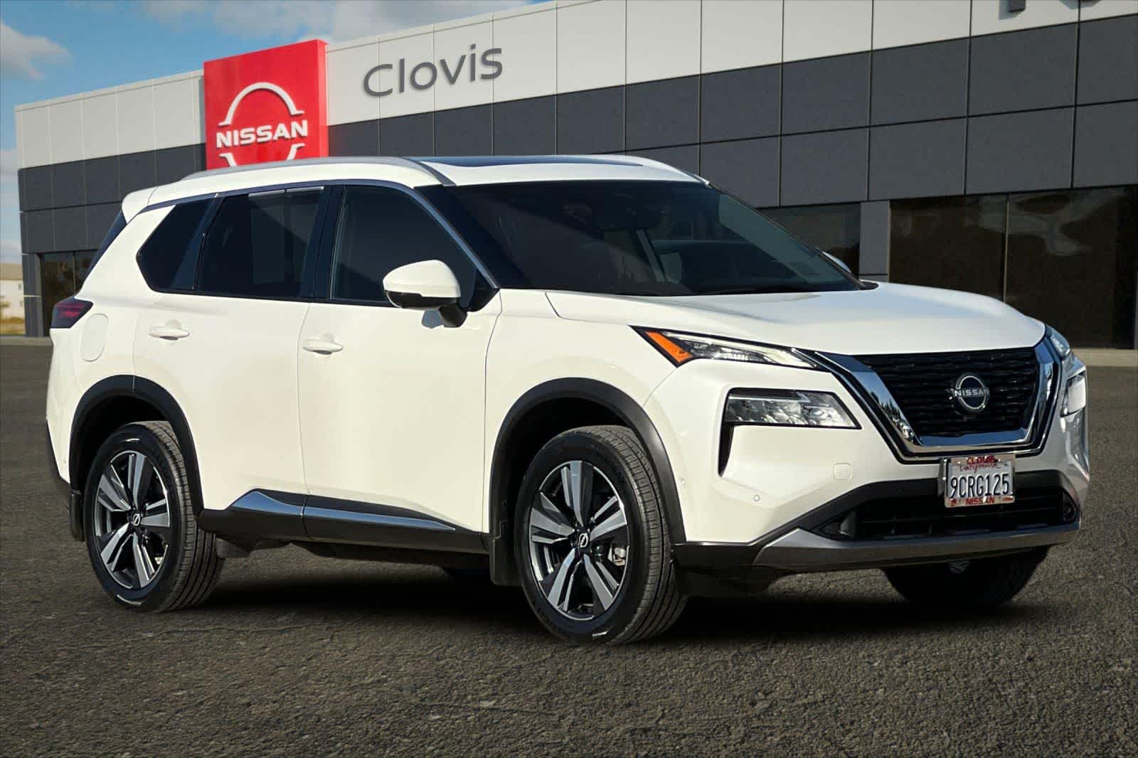 Thumbnail: 2022 Nissan Rogue - 10