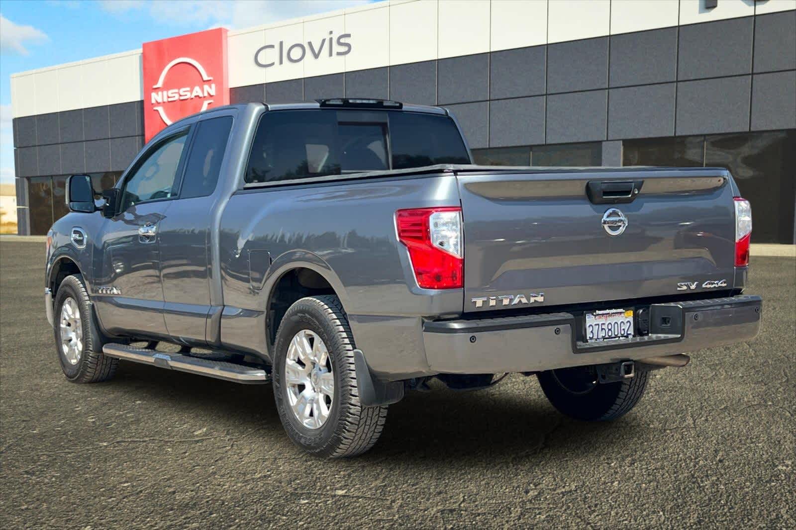 Thumbnail: 2017 Nissan Titan - 7