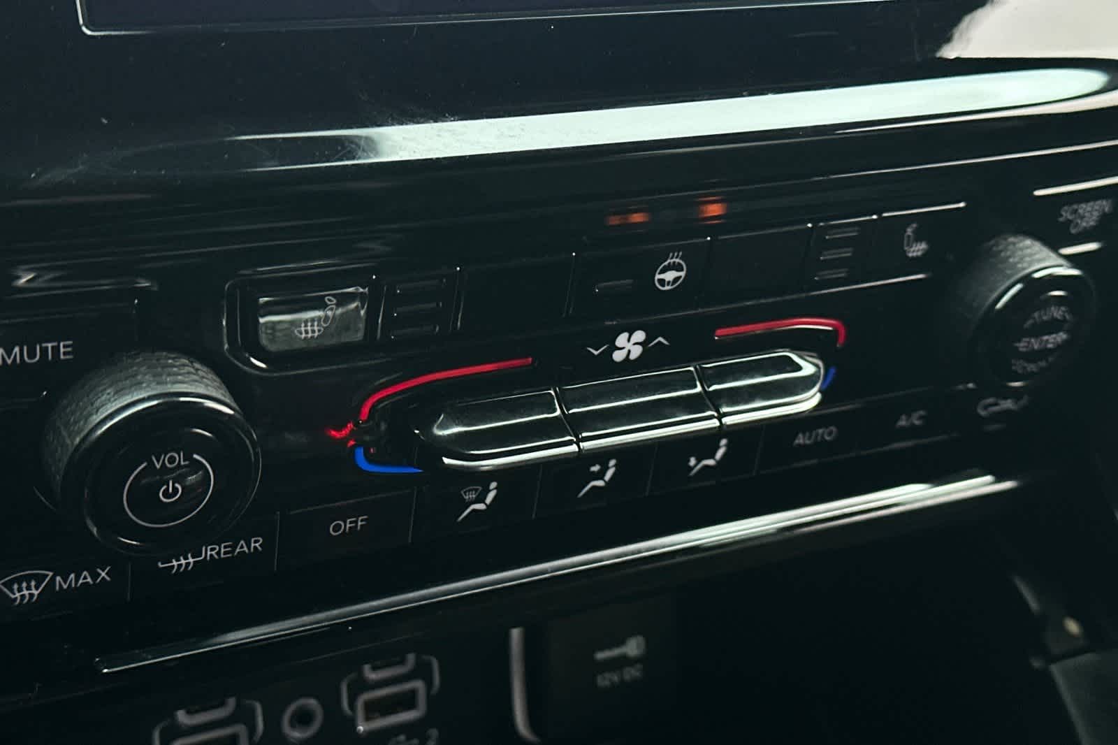 Thumbnail: 2023 Jeep Grand Cherokee - 23