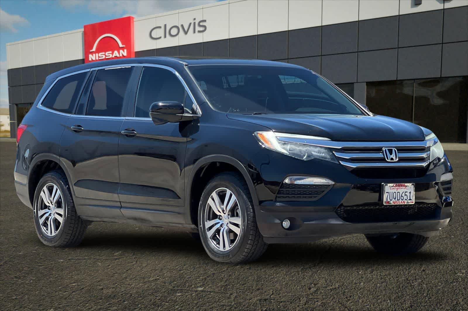 Thumbnail: 2016 Honda Pilot - 10