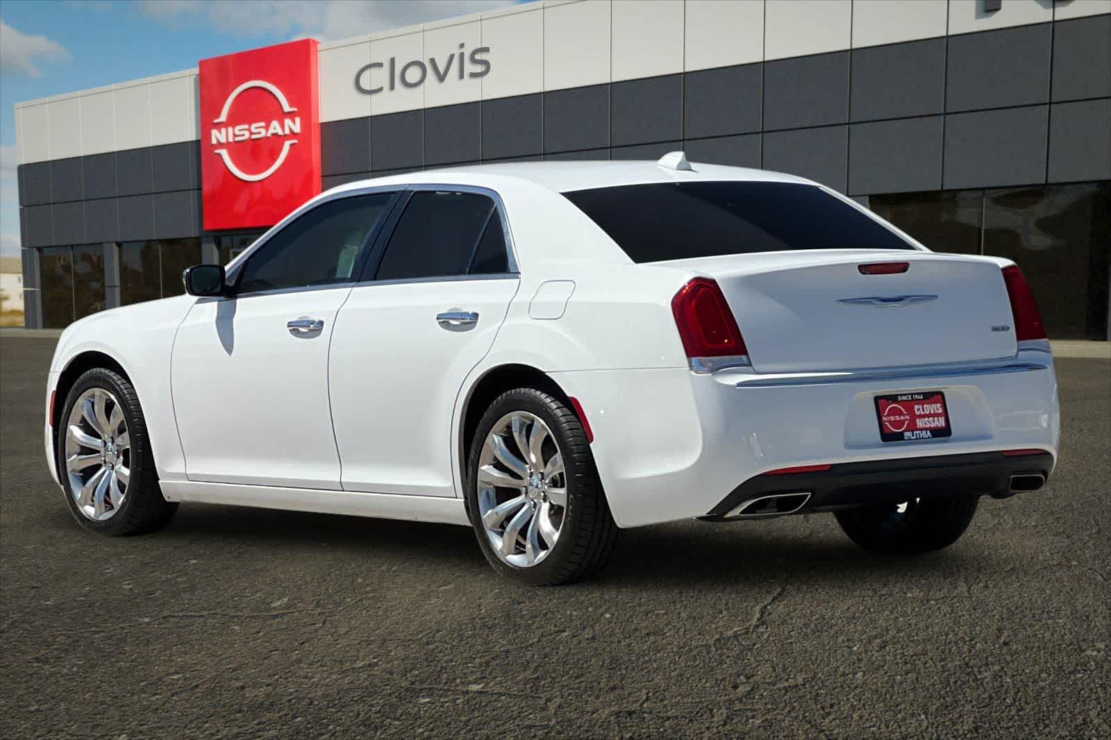 Thumbnail: 2019 Chrysler 300 - 7