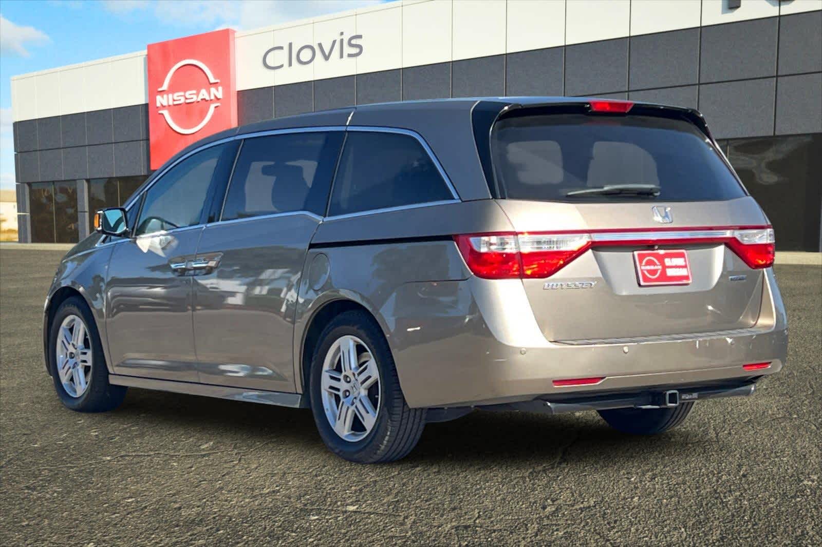 Thumbnail: 2011 Honda Odyssey - 7