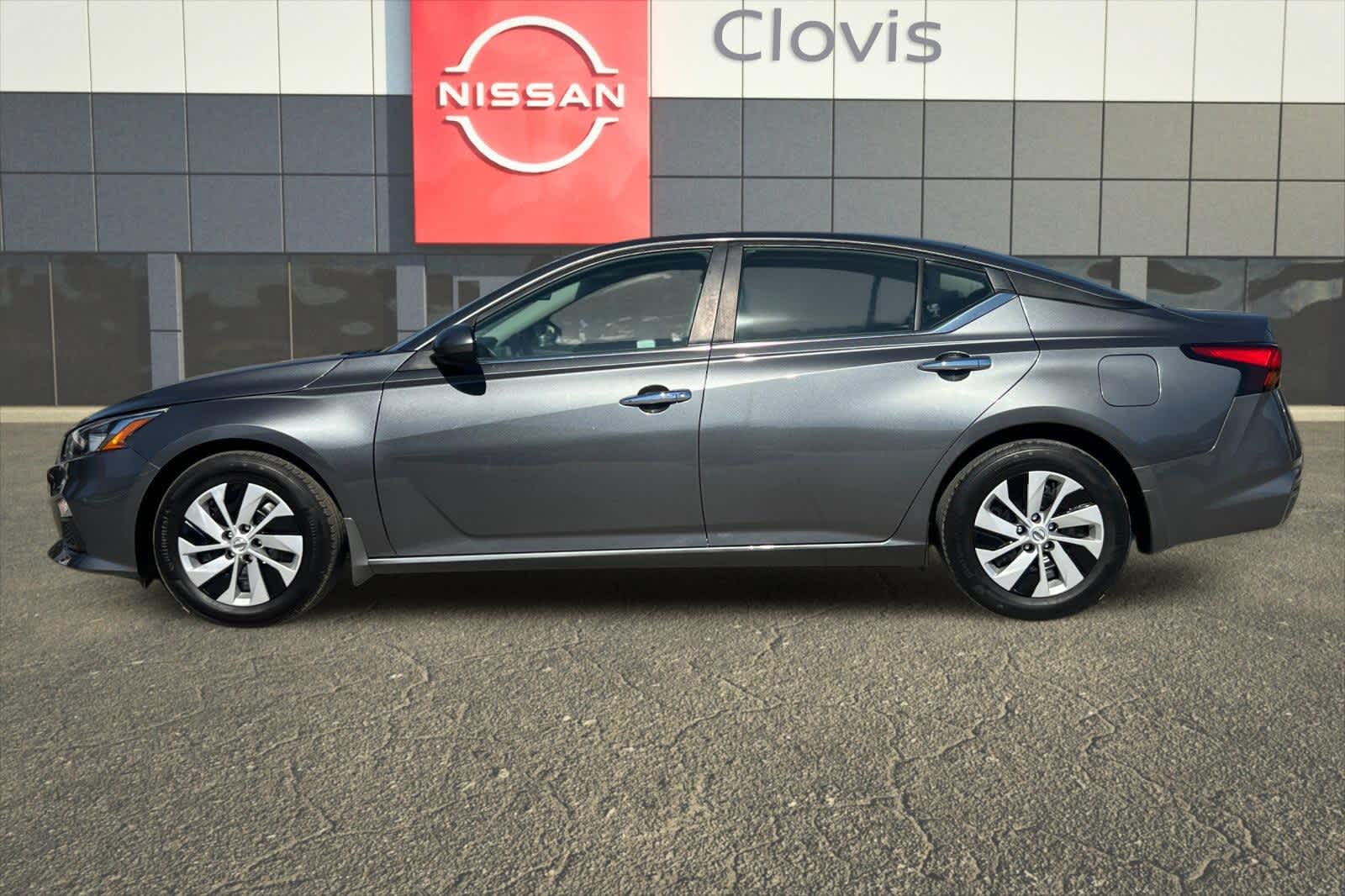 Thumbnail: 2022 Nissan Altima - 6