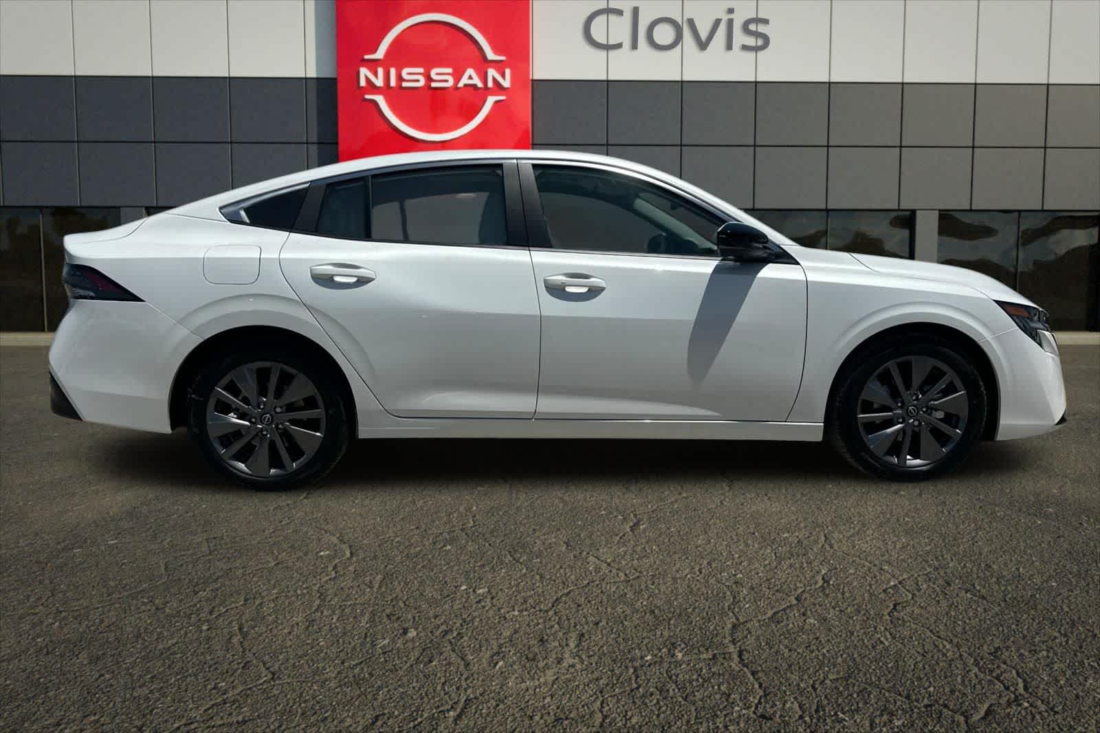 Thumbnail: 2026 Nissan Sentra - 9