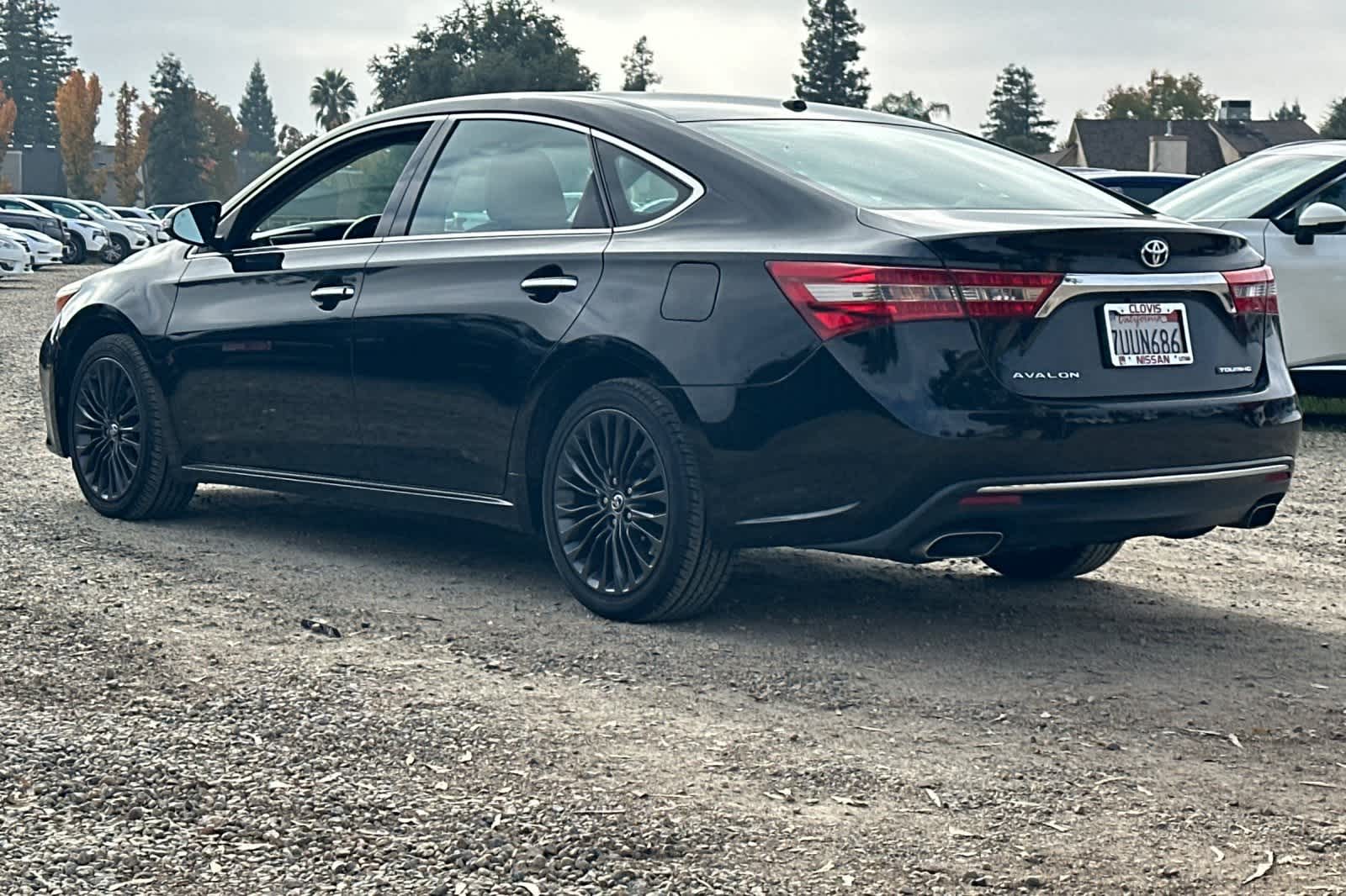 Thumbnail: 2016 Toyota Avalon - 7