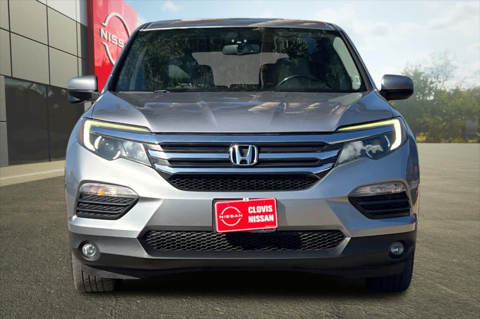 Thumbnail: 2018 Honda Pilot - 11