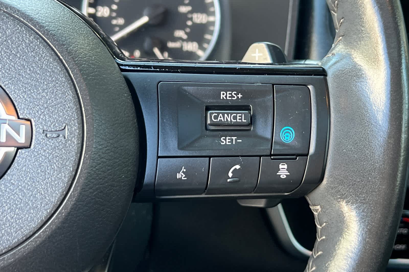 Thumbnail: 2023 Nissan Rogue - 32