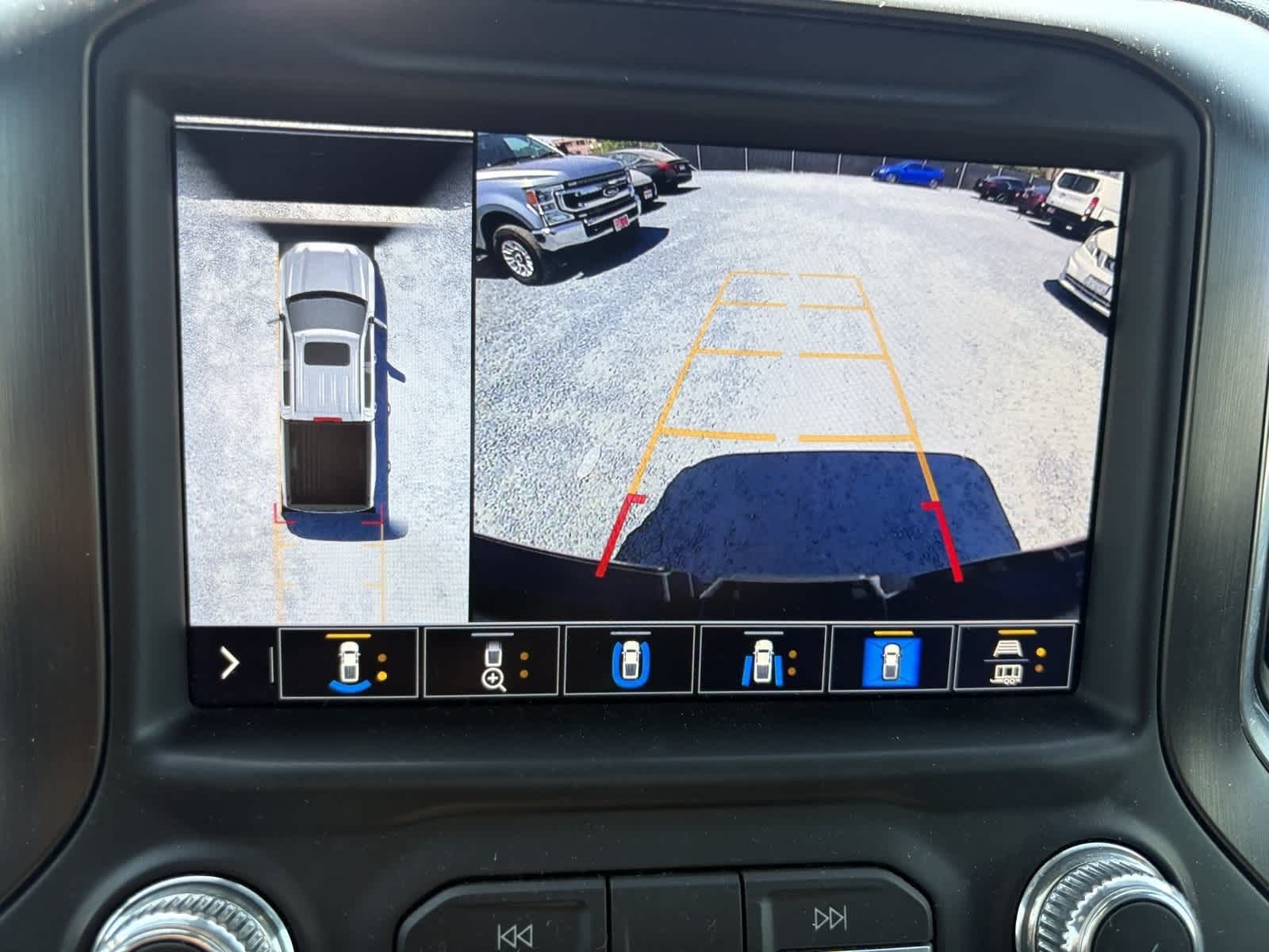 Thumbnail: 2021 GMC Sierra 1500 - 17