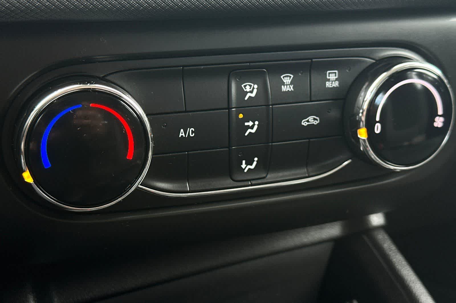 Thumbnail: 2025 Chevrolet TrailBlazer - 22