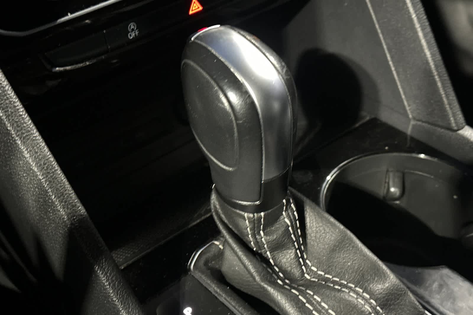 Thumbnail: 2022 Volkswagen Atlas - 22