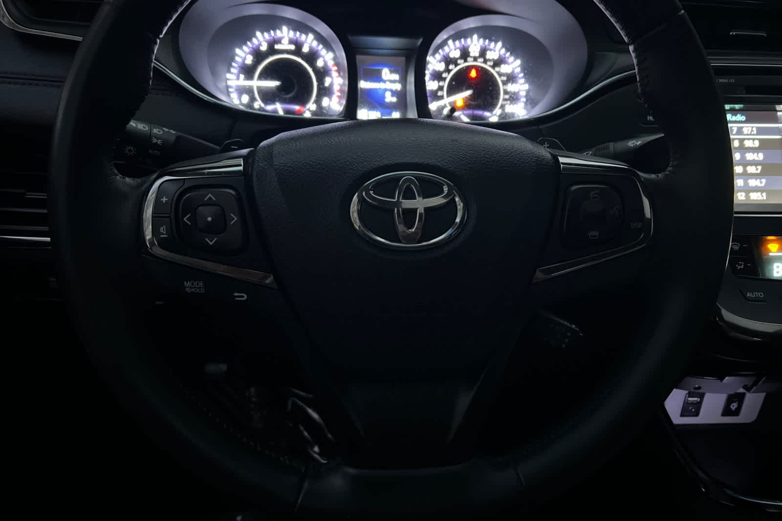 Thumbnail: 2016 Toyota Avalon - 28