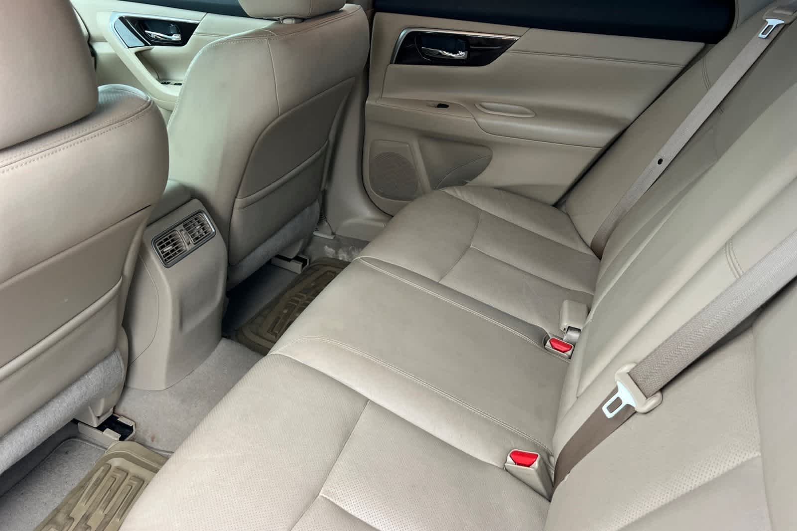 Thumbnail: 2013 Nissan Altima - 5