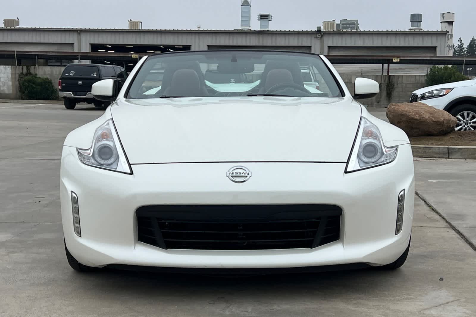 Thumbnail: 2015 Nissan Z - 9