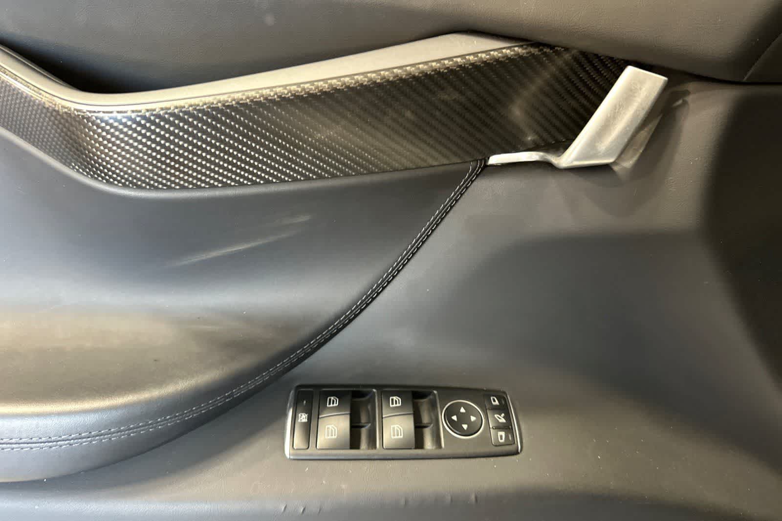 Thumbnail: 2020 Tesla Model X - 15