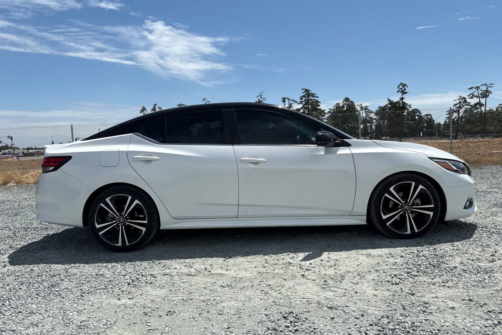 Thumbnail: 2023 Nissan Sentra - 9