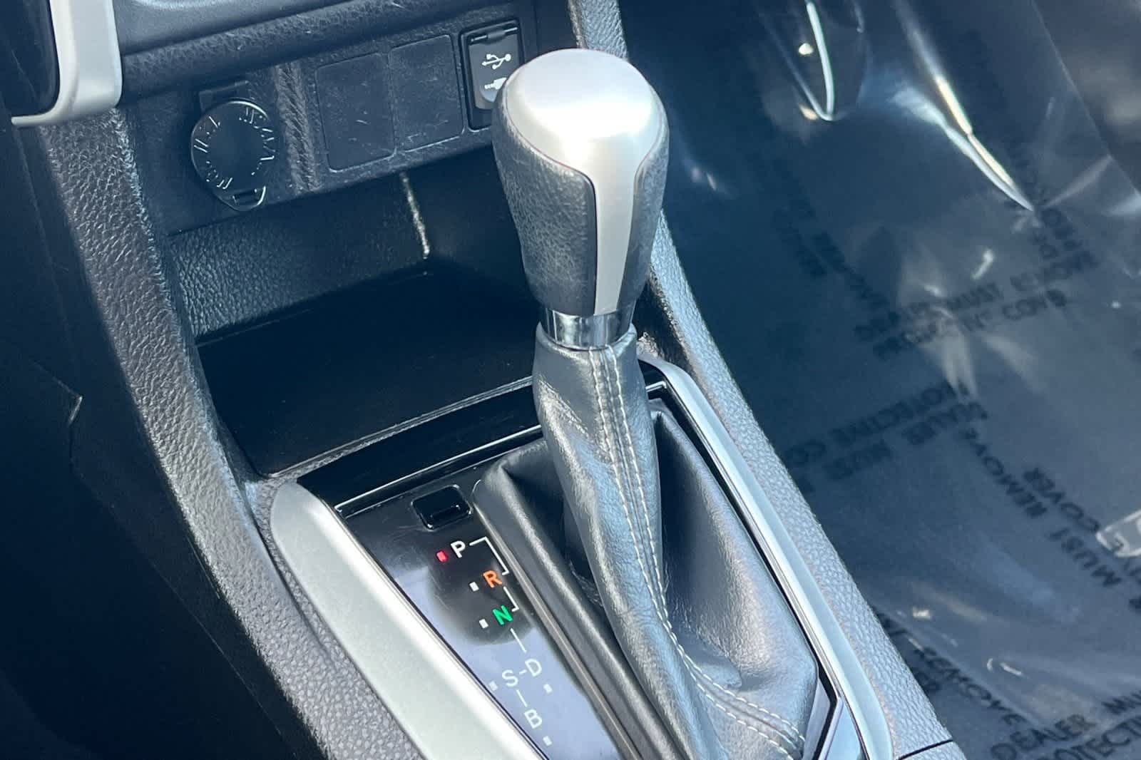 Thumbnail: 2017 Toyota Corolla - 25