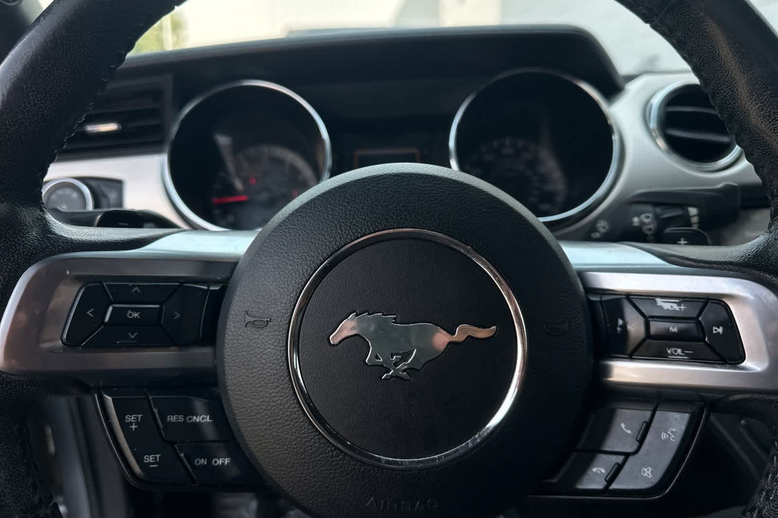 Thumbnail: 2017 Ford Mustang - 25