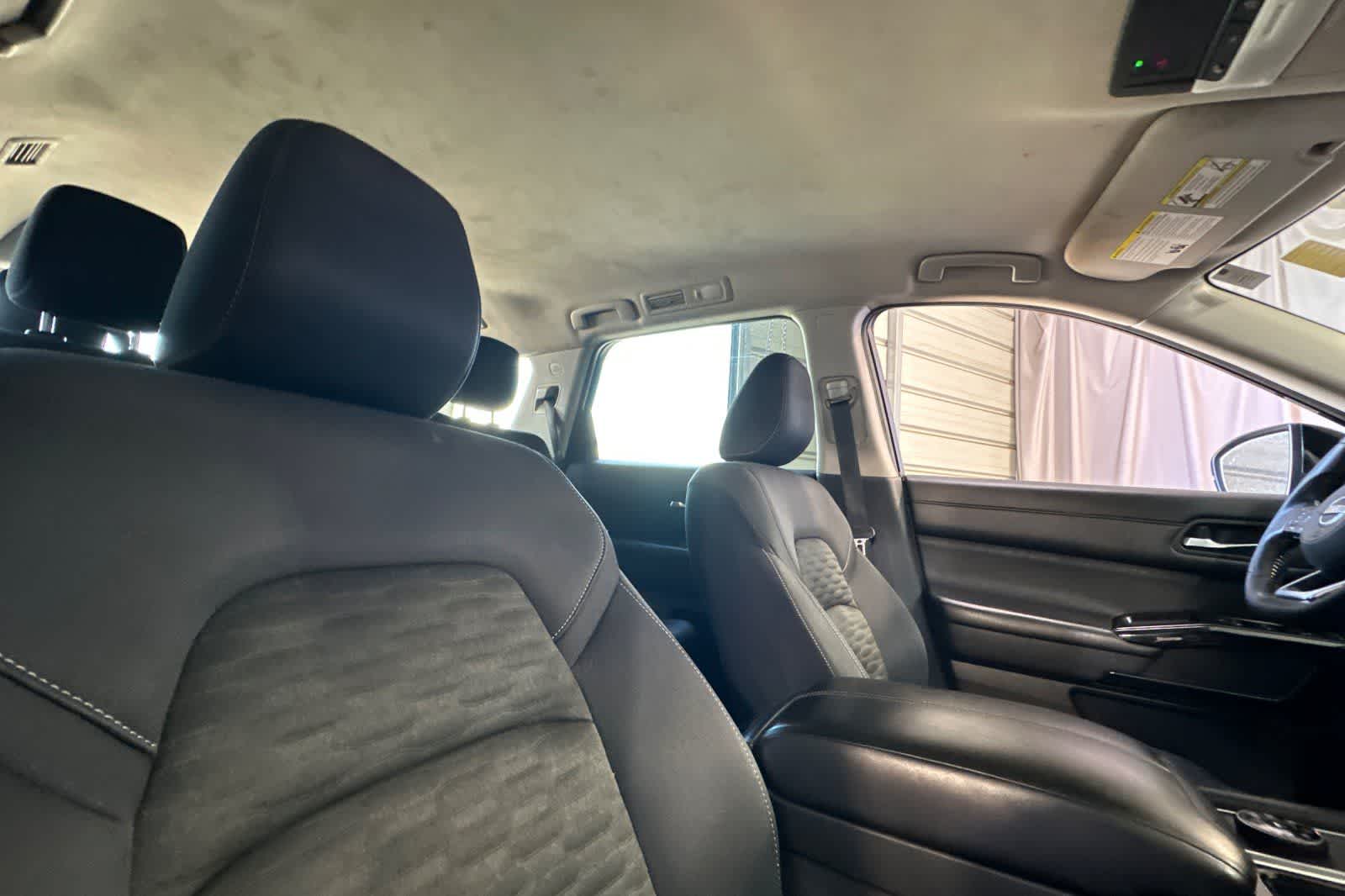 Thumbnail: 2022 Nissan Pathfinder - 19