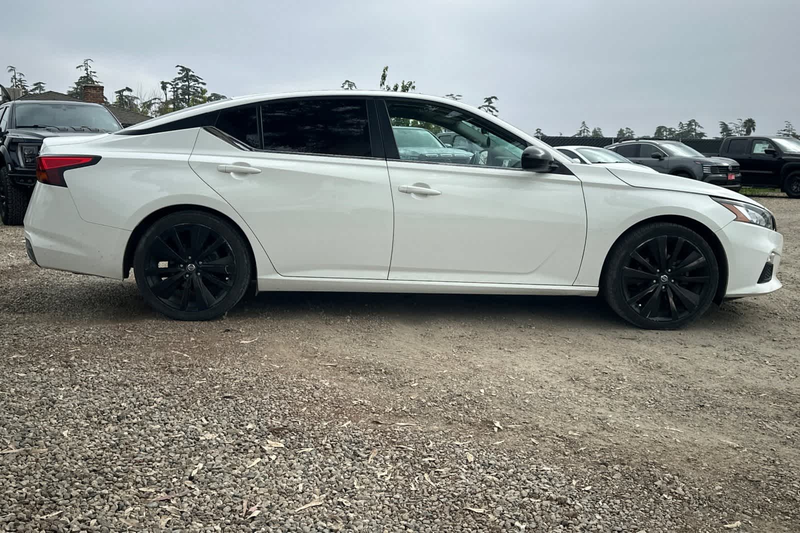 Thumbnail: 2019 Nissan Altima - 9