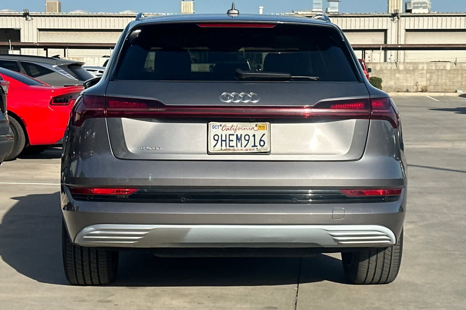 Thumbnail: 2019 Audi e-tron - 8